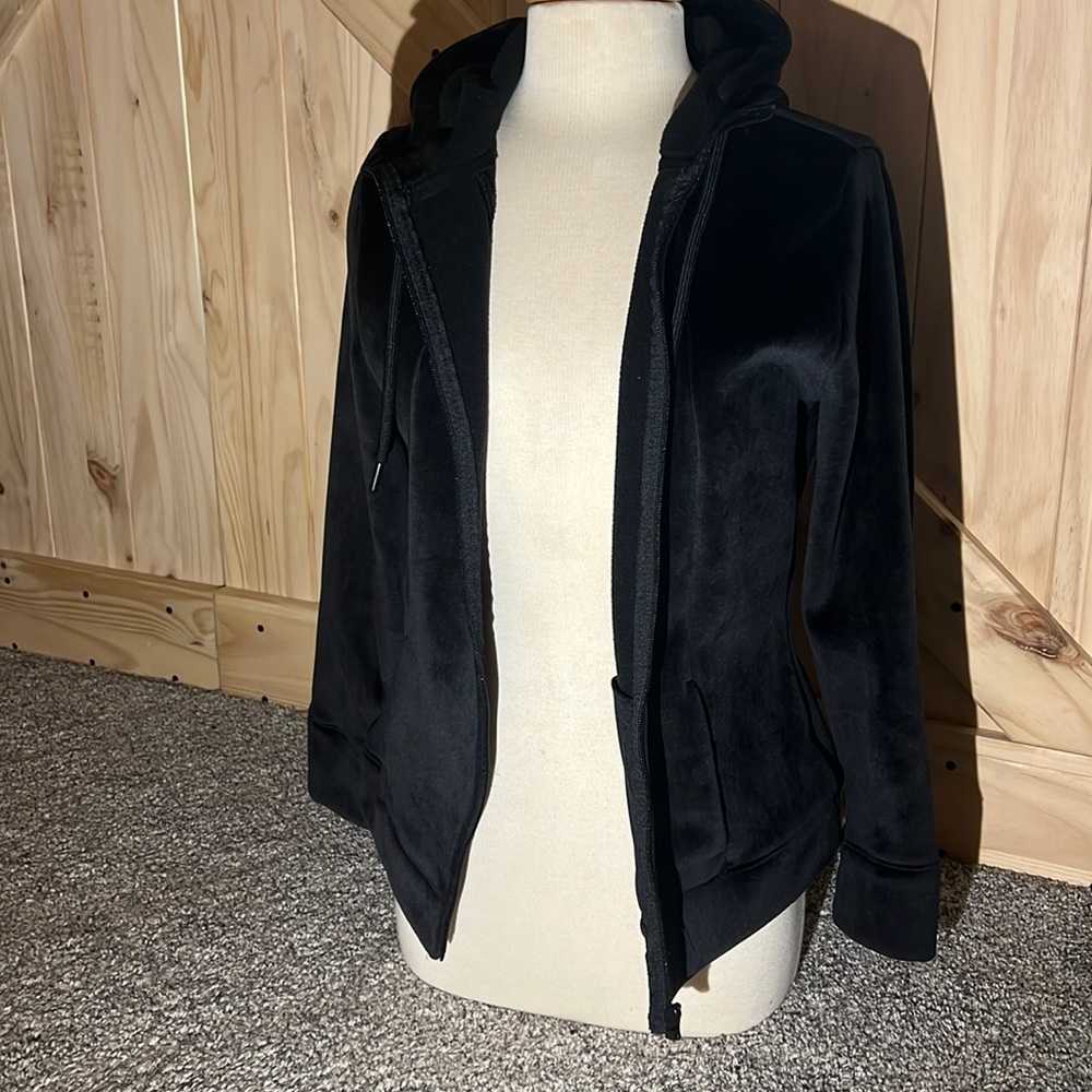 Women’s Medium-Weight Zip Up Fleece M